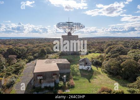 Camp Hero state Park e la struttura radar semi-automatica Ground Environment (SAAGE), ora smantellata a Montauk, Long Island. Foto Stock