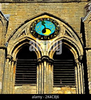 High Tide e Moon Phase Clock, St Margarets Church, Kings Lynn, Norfolk, Inghilterra, REGNO UNITO Foto Stock