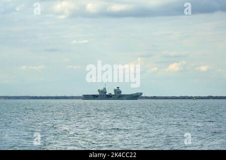 Una portaerei il Principe di Galles HMS nella Royal Navy del Regno Unito Foto Stock