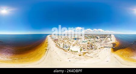 Visualizzazione panoramica a 360 gradi di Foto aerea del drone di 360 Fort Myers Beach Hurricane Ian dopo un'inondazione da picco