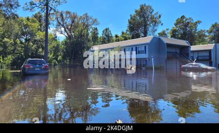 Orlando, 1 2022 ottobre - alluvione uragano Ian vittima quartiere Foto Stock