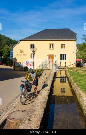 Waldbillig: Centro turistico Heringer Millen nella valle Mullerthal (Mëllerdall, Müllerthal), piccola Svizzera (Petite Suisse Luxembourgeoise, Kleine Lu Foto Stock