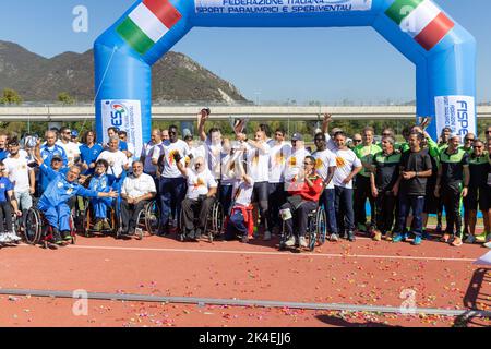 Pista di atletica Gabre Gabric, Brescia, Italia, 02 ottobre 2022, Podio assoluto maschile in occasione dei Campionati Italiani di Parathletics - finali nazionali - Atletica Italiana Foto Stock