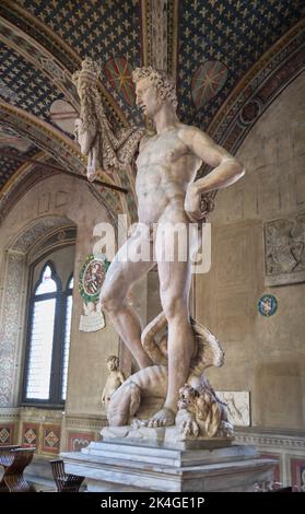 Statua di Jason (Giasone) di Pietro Francovilla nel cortile del Museo Bargello di Firenze Foto Stock