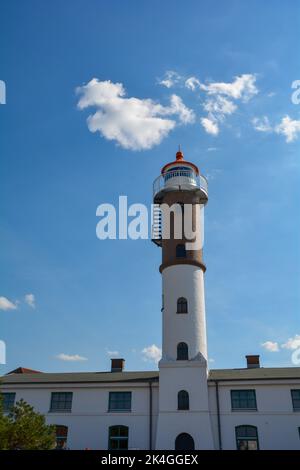 Faro dal 1872, sull'isola di Poel, sul Mar Baltico vicino a Timmendorf Strand, vicino a Wismar, Germania, Europa Foto Stock