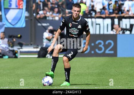 Roma, Lazio. 02nd Ott 2022. Emil Holm di Spezia durante la Serie Una partita tra SS Lazio e Spezia allo stadio Olimpico di Roma, 02nd ottobre 2022. (Foto di credito AllShotLive/SipaUsa) Credit: Sipa USA/Alamy Live News Foto Stock