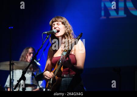 Tutte le band femminili The Big Moon suonano il far Out Stage al Green Man Festival 2019, festival musicale in Galles, Regno Unito. Foto: Rob Watkins. Foto Stock