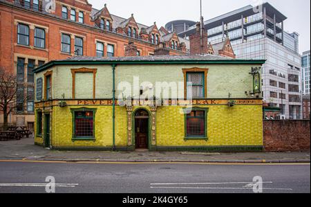 Peveril of the Peak Pub, 127 Great Bridgewater St, Manchester Foto Stock