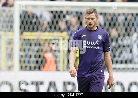 Jan Vertonghen di Anderlecht, durante una partita di calcio tra il RSCA Anderlecht e lo Sporting Charleroi, domenica 02 ottobre 2022 ad Anderlecht, il 10° giorno della prima divisione del campionato belga della 'Jupiler Pro League' del 2022-2023. FOTO DI BELGA BRUNO FAHY Foto Stock