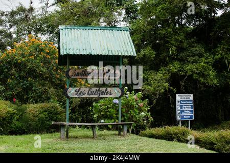 Ingresso al Los Quetzales Trail Foto Stock