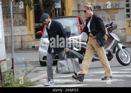 Roma, . 11th Feb, 2021. * NO WEB * * EXCLUSIVE SPECIAL FEE * Roma, Emma Stokolma con Angelo Madonia come coppia per ballare con le stelle che frequentano anche fuori dagli studi e dalle palestre dove provano per la trasmissione. Credit: Independent Photo Agency/Alamy Live News Foto Stock