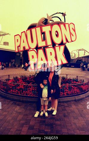 Paultons Park Sign, ower, Romesy, Hampshire, Inghilterra, Regno Unito. Foto Stock