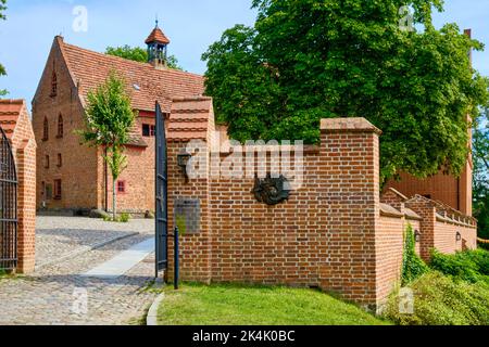 Il vecchio castello di Penzlin, conosciuto anche come castello di Maltzan, Penzlin, Meclemburgo-Pomerania occidentale, Germania. Foto Stock