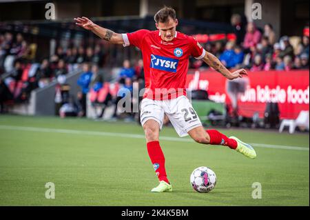 Silkeborg, Danimarca. 02nd Ott 2022. Lukas Engel (29) di Silkeborg SE visto durante il Superliga match 3F tra Silkeborg IF e AC Horsens al Jysk Park di Silkeborg. (Photo Credit: Gonzales Photo/Alamy Live News Foto Stock