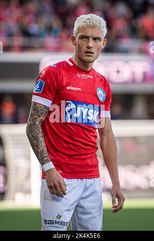 Silkeborg, Danimarca. 02nd Ott 2022. Oliver Sonne (5) di Silkeborg SE visto durante l'incontro Superliga del 3F tra Silkeborg IF e AC Horsens al Jysk Park di Silkeborg. (Photo Credit: Gonzales Photo/Alamy Live News Foto Stock