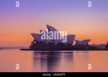 6 gennaio 2019: sydney Opera House, un centro per le arti dello spettacolo multi-venue al Porto di Sydney, situato a Sydney, New South Wales, Australia. È diventato un Foto Stock