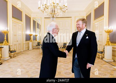 2022-10-03 16:13:52:19 L'AIA - il ministro Piet Adema è giurato dentro da re Willem-Alexander come ministro dell'agricoltura, della natura e della qualità dell'alimento. ANP POOL PATRICK VAN KATWIJK olanda fuori - belgio fuori Foto Stock