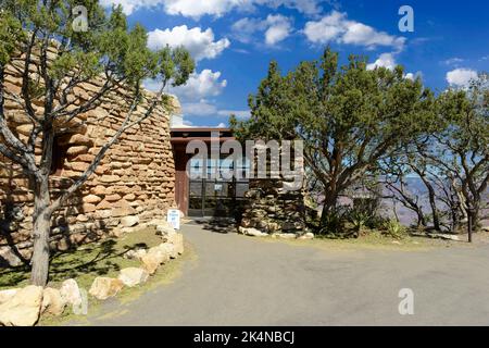 Yavapai Geology Museum lungo il South Rim del Grand Canyon in Arizona Foto Stock