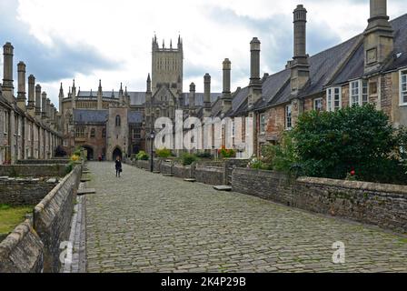 Vicar's Close, vicino alla cattedrale, a Wells, Somerset, Regno Unito Foto Stock