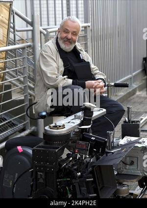 MIKE LEIGH, FELICE-GO-FORTUNATO, 2008 Foto Stock