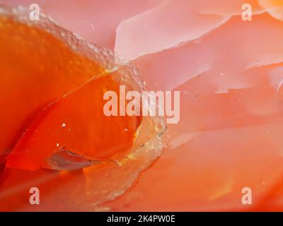 Macro Shot di un grande cuore di Cristallo Carneliano Foto Stock