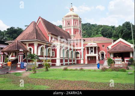 Shri Shantadurga Tempio, è un complesso privato tempio appartenente al goud Saraswat Brahman Samaj, Shrimad Swamiji di Shri Kavale Math, villa Kavalem Foto Stock