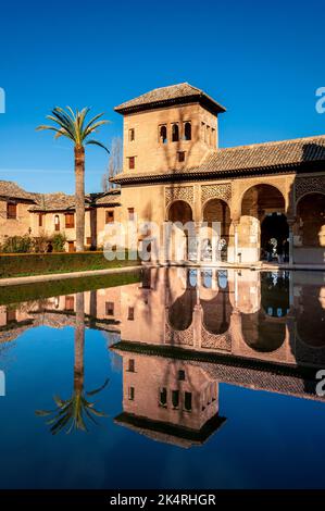 L'Alhambra di Granada, Spagna. Vista sui palazzi Nazari. Foto Stock