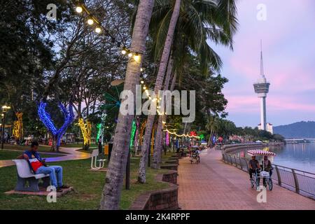 Kuantan, Malesia - 2022 settembre: Viste della torre Kuantan 188, precedentemente conosciuta come Menara Teruntum il 24 settembre 2022 a Kuantan, Malesia. Foto Stock