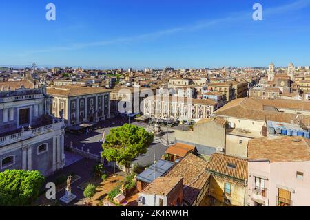 Catania, Italia. Settembre 14, 2022. Vista ad angolo alto di Piazza del Duomo Foto Stock