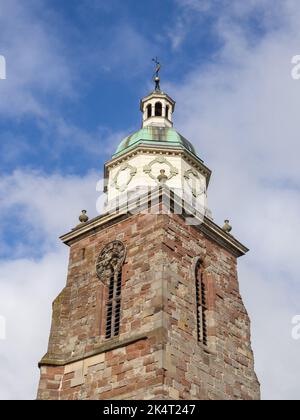 Il Pepperpot, un residuo di una chiesa del 13th ° secolo, Upton upon Severn, Worcestershire, Regno Unito; ora ospita il Centro informazioni turistiche e patrimonio Foto Stock