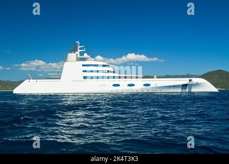 Mega Yacht A, Hamilton all'ancora a Chia e Forte Village, Sardegna Mare. Appartiene al miliardario russo Andrei Menichenko. Progettato da Philippe Stark Foto Stock
