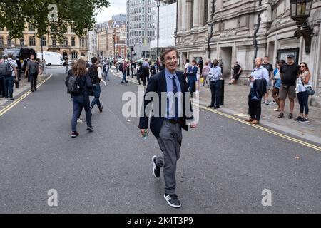 Il giornalista Robert Peston a Westminster, vincitore della gara di leadership del Partito conservatore, è stato annunciato il 5th settembre 2022 a Londra, Regno Unito. Liz Truss MP ha vinto il concorso e sarà il nuovo leader del Partito Tory e primo Ministro entrante. Foto Stock