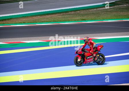 Misano, Italia - Settembre 09 2022: Moto GP di San Marino, Jack Miller sulla ducati al termine della gara Foto Stock