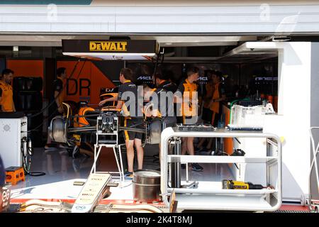 McLaren Pit Lane GP FRANCIA 2022, le Castellet, FRANCIA, 21/07/2022 Florent 'MrCrash' B. Foto Stock