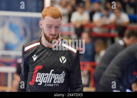 Andrea Paleari Jogador Benevento Durante Jogo Campeonato Italiano Serie  Entre — Fotografia de Stock Editorial © VincenzoIzzo #535949916