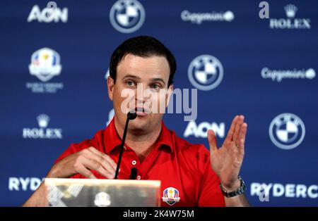 USA il capitano della Ryder Cup Zach Johnson durante una conferenza stampa all'Hotel Cavalieri di Roma. La Ryder Cup 2023 si svolgerà presso il Golf e Country Club Marco Simone, venerdì 29 settembre 2023 – domenica 1 ottobre 2023. Data immagine: Martedì 4 ottobre 2022. Foto Stock