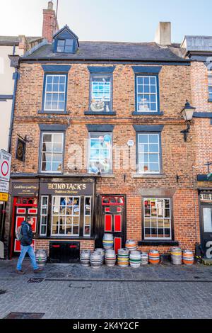 Il pub storico di Blind Jacks al mercato, Knaresborough, Yorkshire, Inghilterra, Foto Stock