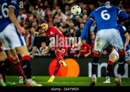 Liverpool, Regno Unito. 04th Ott 2022. Anfield Darwin Nunez di Liverpool durante la partita tra Liverpool e Rangers all'Anfield Stadium di Liverpool, Inghilterra. La partita è valida per la fase di gruppo della UEFA Champions League. (Richard Callis/SPP) Credit: SPP Sport Press Photo. /Alamy Live News Foto Stock