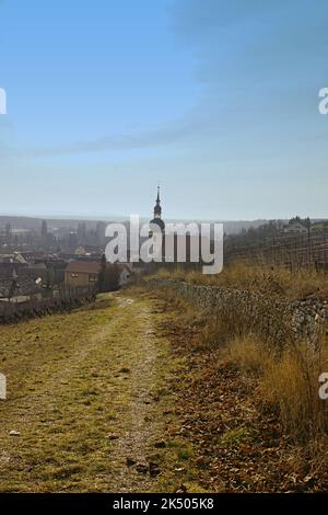 Mainstockheim von Norden Richtung Süden mit Kirche St. Jakob Foto Stock