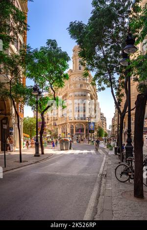 Strade, piazze ed edifici storici nella città vecchia di Valencia, Spagna Foto Stock