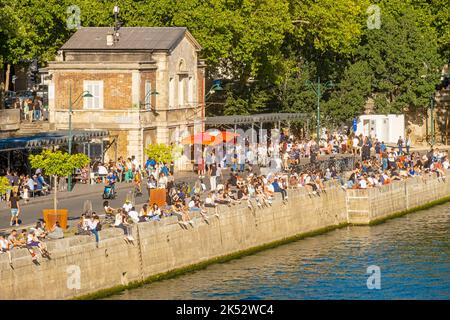 Francia, Parigi, Parc des Rives de Seine, il bar Nautes Foto Stock