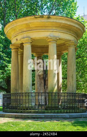 Spagna, provincia di Biscaglia (Bizkaia), Guernica (o Gernika-Lumo), sosta sul Camino del Norte, itinerario di pellegrinaggio spagnolo a Santiago de Compostela, a U. Foto Stock