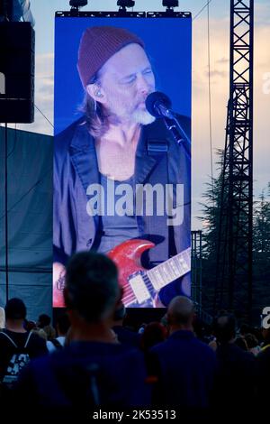 Francia, Cote d'Or, Digione, Combe a la Serpent Park, VYV Festival, Thom Yorke (ex Radiohead), il sorriso Foto Stock