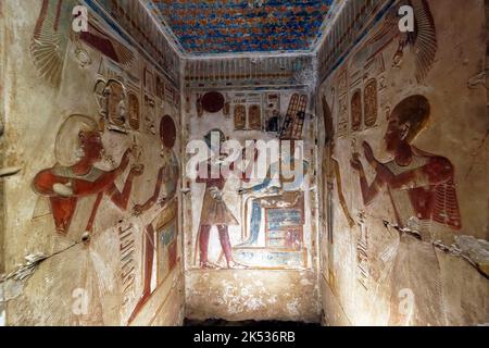 Egitto, Medio Egitto, Valle del Nilo, Abydos, tempio di Seti 1, bassorilievi Foto Stock