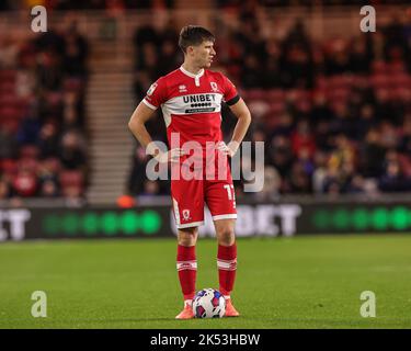 Middlesbrough, Regno Unito. 05th Ott 2022. Paddy McNair #17 di Middlesbrough durante la partita del Campionato Sky Bet Middlesbrough vs Birmingham City al Riverside Stadium, Middlesbrough, Regno Unito, 5th ottobre 2022 (Photo by Mark Cosgrove/News Images) a Middlesbrough, Regno Unito il 10/5/2022. (Foto di Mark Cosgrove/News Images/Sipa USA) Credit: Sipa USA/Alamy Live News Foto Stock