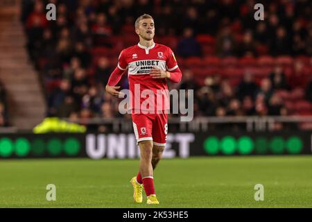 Middlesbrough, Regno Unito. 05th Ott 2022. Riley McGree #8 di Middlesbrough durante la partita del campionato Sky Bet Middlesbrough vs Birmingham City al Riverside Stadium, Middlesbrough, Regno Unito, 5th ottobre 2022 (Foto di Mark Cosgrove/News Images) a Middlesbrough, Regno Unito il 10/5/2022. (Foto di Mark Cosgrove/News Images/Sipa USA) Credit: Sipa USA/Alamy Live News Foto Stock