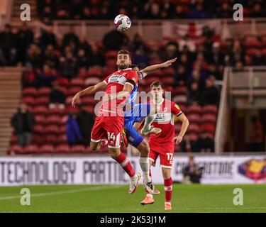 Middlesbrough, Regno Unito. 05th Ott 2022. Tommy Smith #14 di Middlesbrough in azione durante la partita del campionato Sky Bet Middlesbrough vs Birmingham City al Riverside Stadium, Middlesbrough, Regno Unito, 5th ottobre 2022 (Photo by Mark Cosgrove/News Images) a Middlesbrough, Regno Unito il 10/5/2022. (Foto di Mark Cosgrove/News Images/Sipa USA) Credit: Sipa USA/Alamy Live News Foto Stock