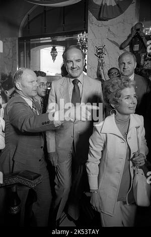 George McGovern, candidato democratico americano alla presidenza degli Stati Uniti, Convenzione di Miami, 1972 Foto Stock