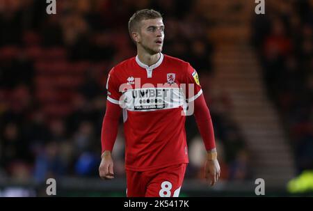 Middlesbrough's Riley McGree durante la partita del campionato Sky Bet tra Middlesbrough e Birmingham City al Riverside Stadium, Middlesbrough, mercoledì 5th ottobre 2022. (Credit: Michael driver | MI News) Credit: MI News & Sport /Alamy Live News Foto Stock