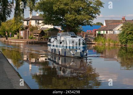 Canale di Llangollen a Grindley Brook, Whitchurch, Shropshire & Cheshire Border, Inghilterra Foto Stock